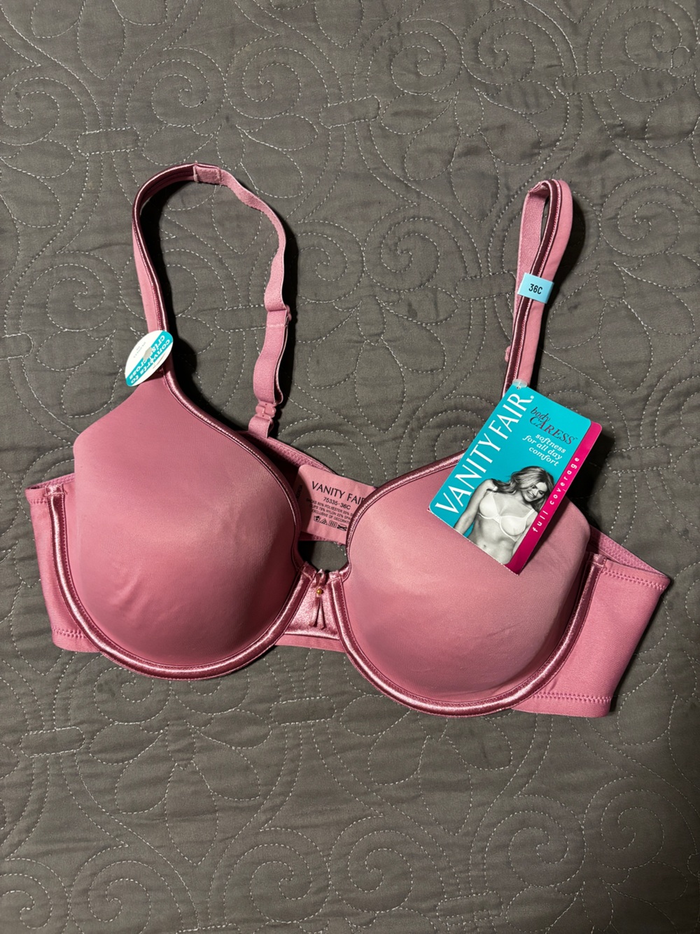 NWT Vanity Fair Full Coverage Bra 36C